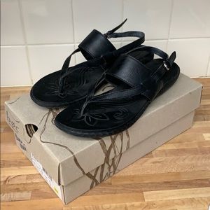 b.o.c black Sharin Sandals